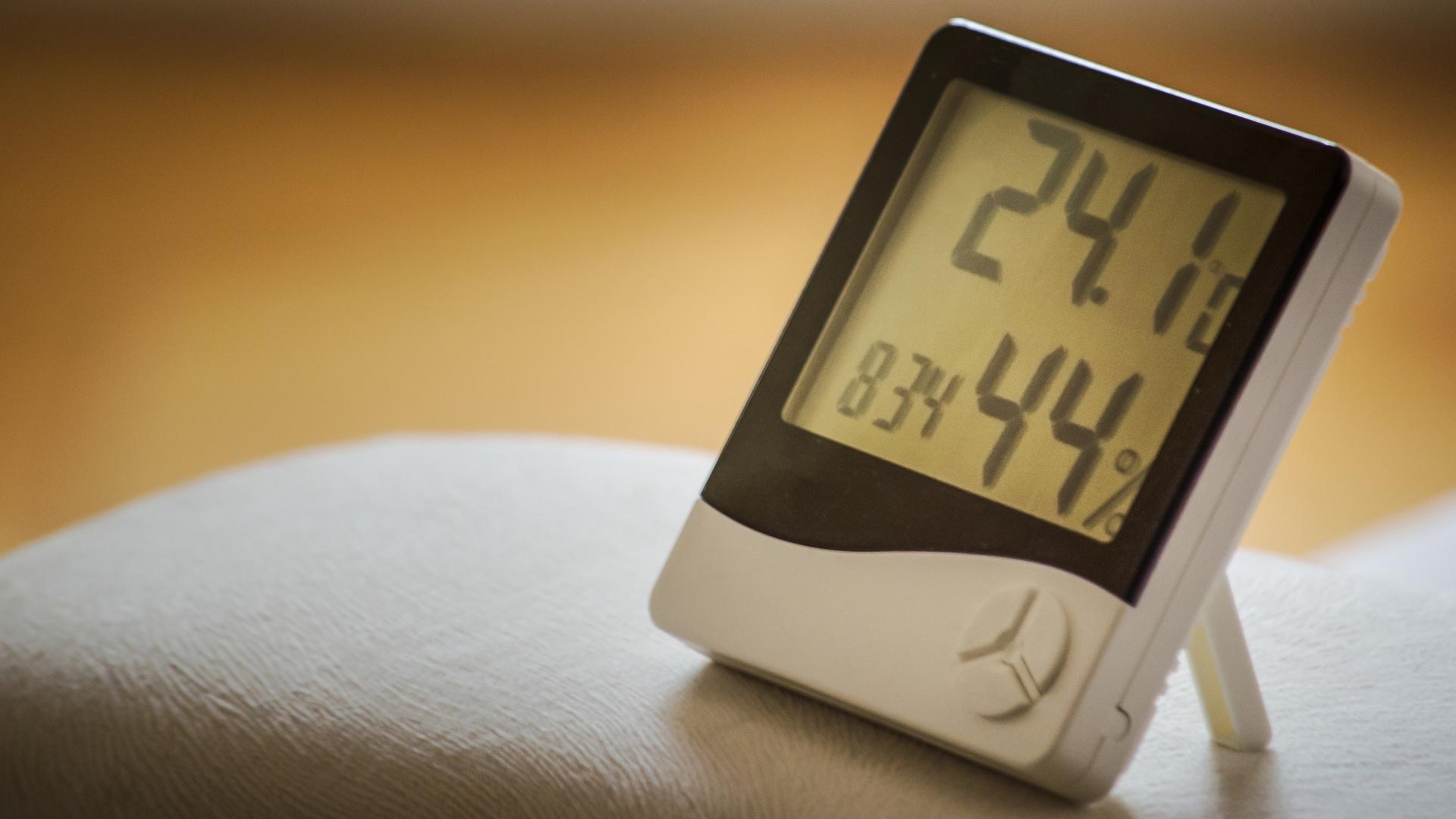 Mit einem Hygrometer behalten Sie die relative Luftfeuchte im Blick.