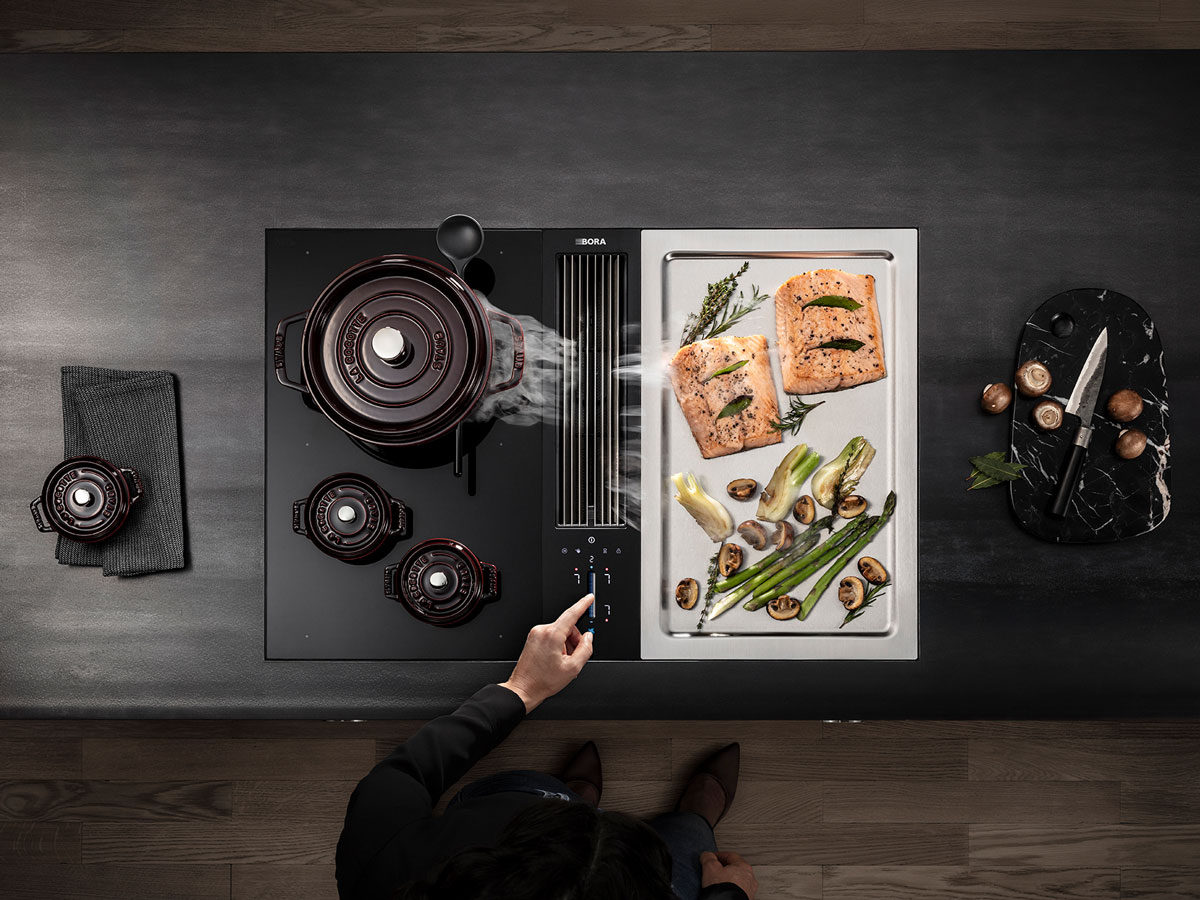 BORA Classic 2.0 mit Teppanyaki und Touchpanel.