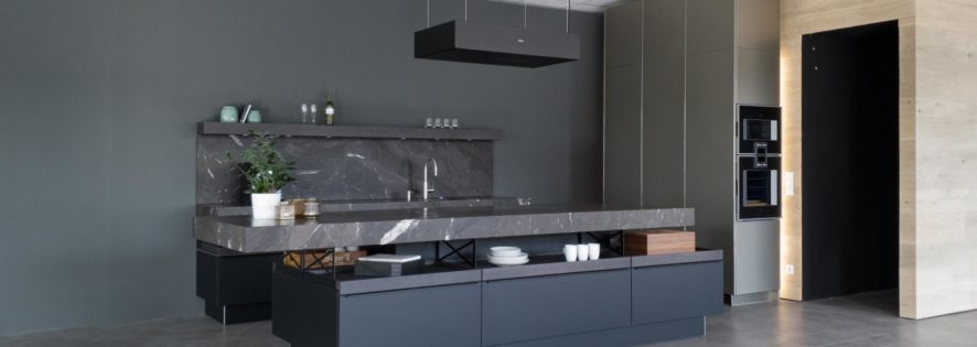 Neu in der Ausstellung: Premiumküche mit Gaggenau Geräten und Quooker