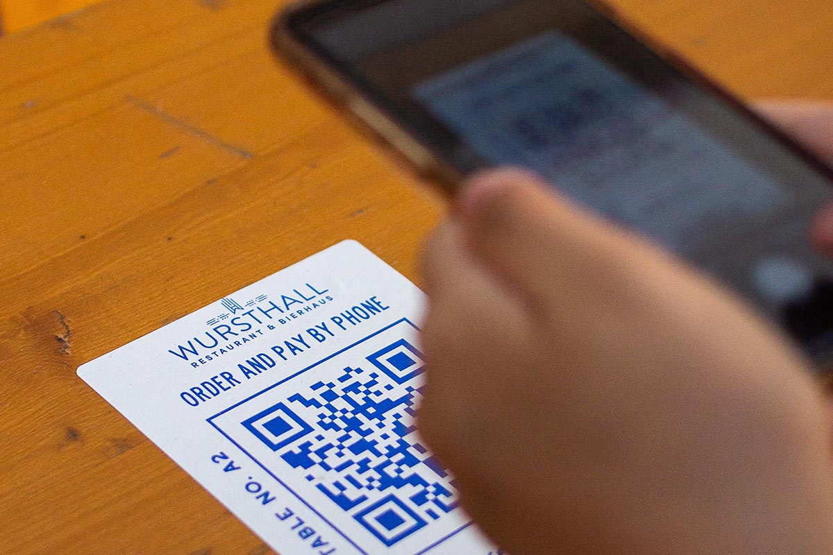 QR-Speisekarte Kühlschrank smart Display