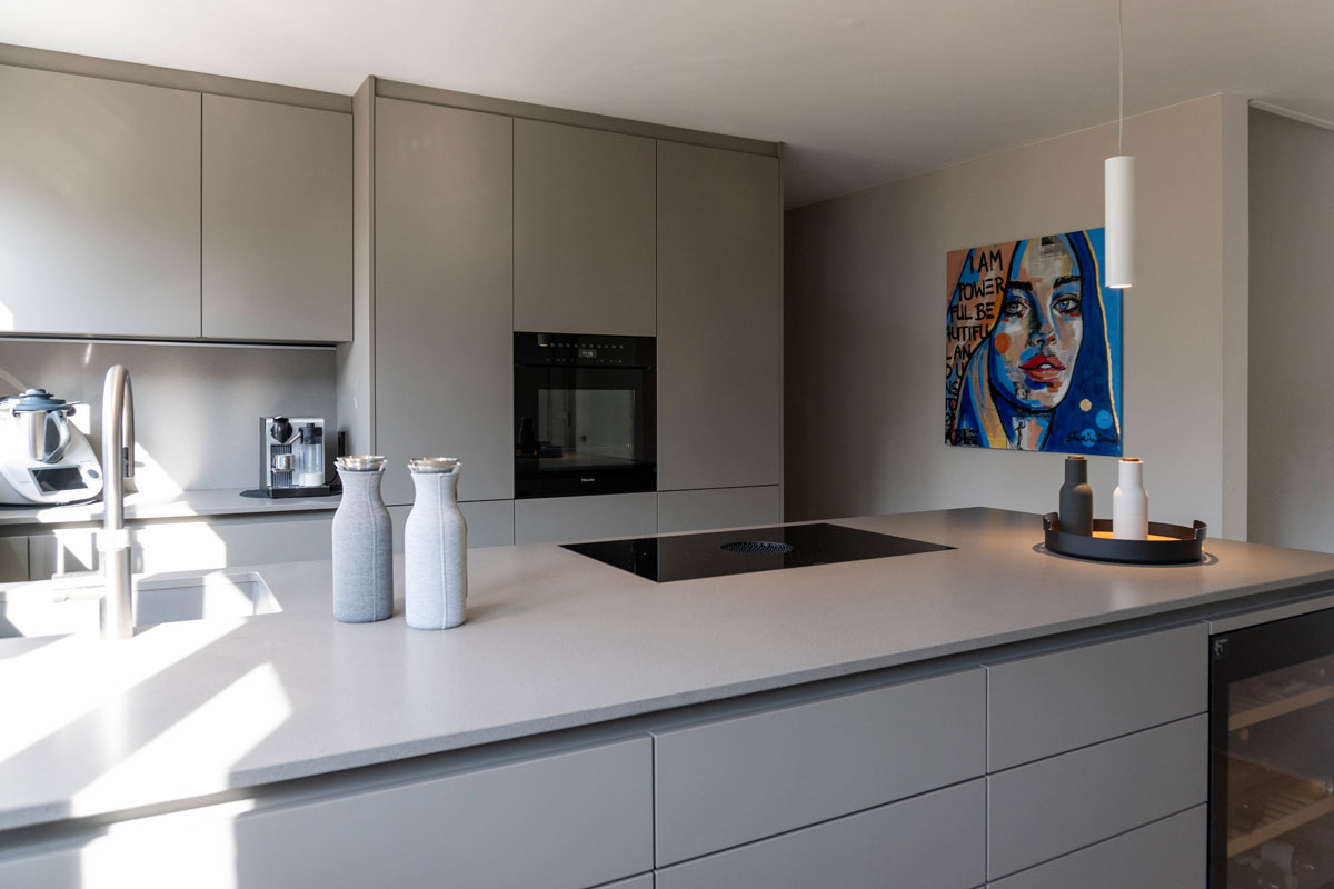 Kochblock mit BORA Kochfeld und Quooker