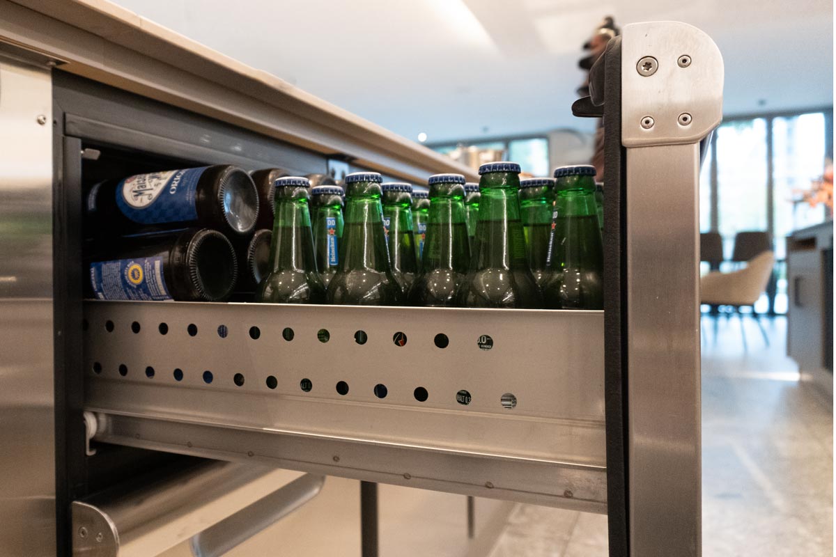 Schubkastenauszug für kleine Flaschen von HAGOLA