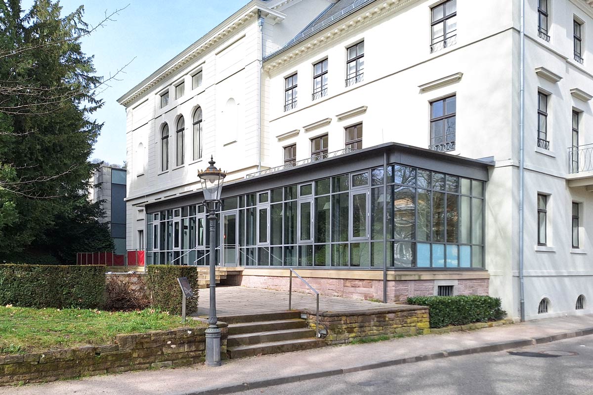 Das Rive Gauche inmitten der Lichtentaler Allee in Baden-Baden