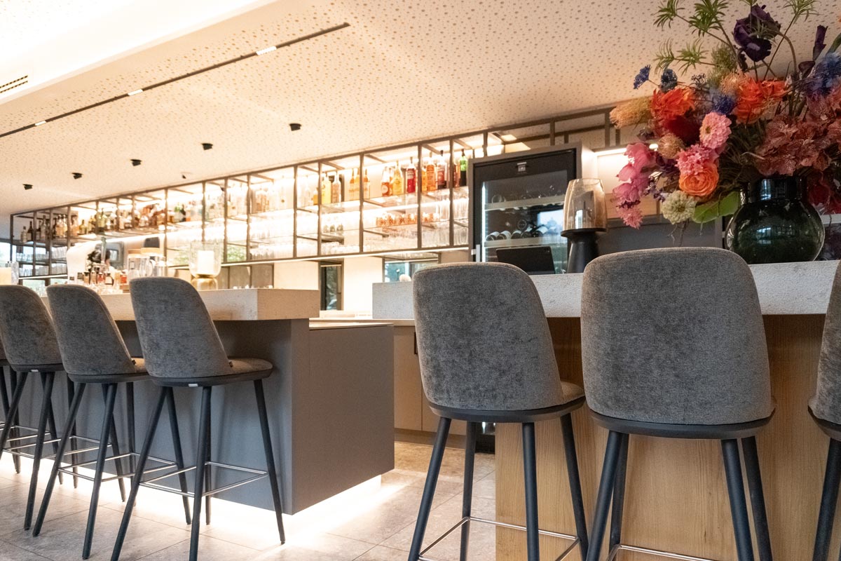 Thekenaufsatz-Stammtisch-Phi-Café-Bar-Mannheim