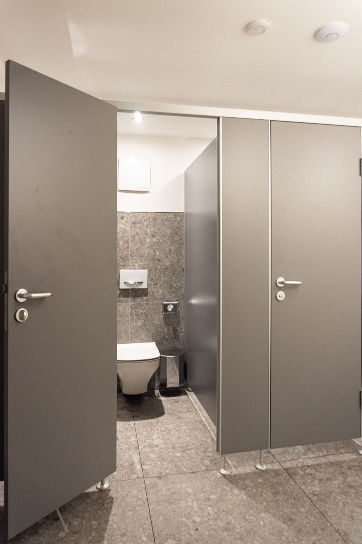 Toilettenkabinen