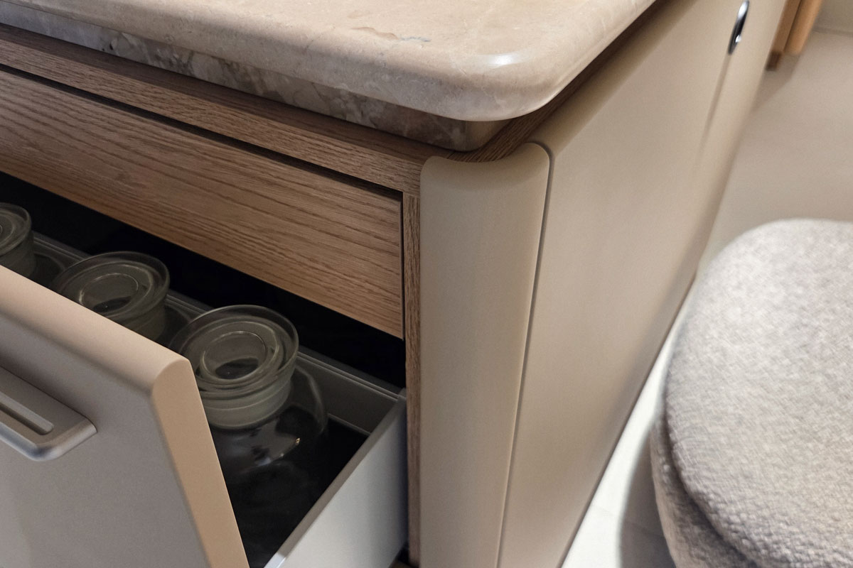 Detailaufnahme einer Poggenpohl Mollis Kochinsel